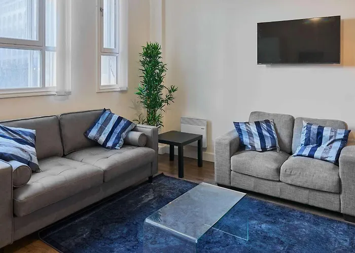 Host & Stay - Three Graces Getaway