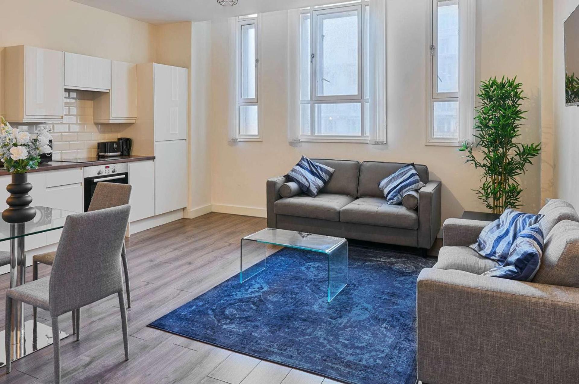 Apartment Host & - Three Graces Getaway